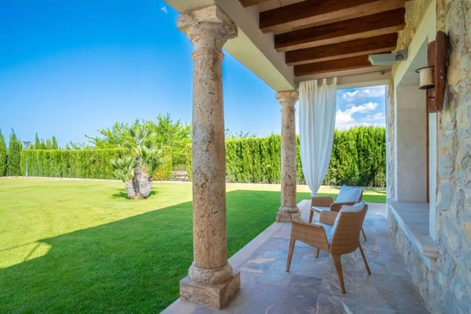 Ses Rentadores-Gardens summer