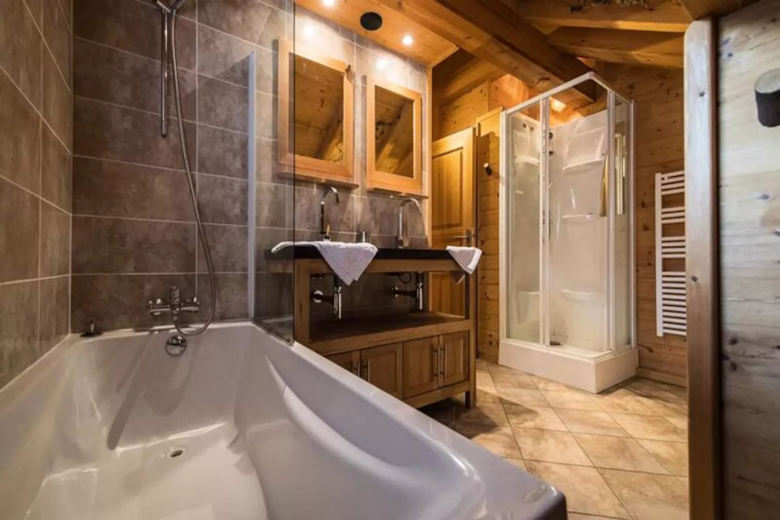 Chalet Reflet Haut-la Toussuire-Non tagué