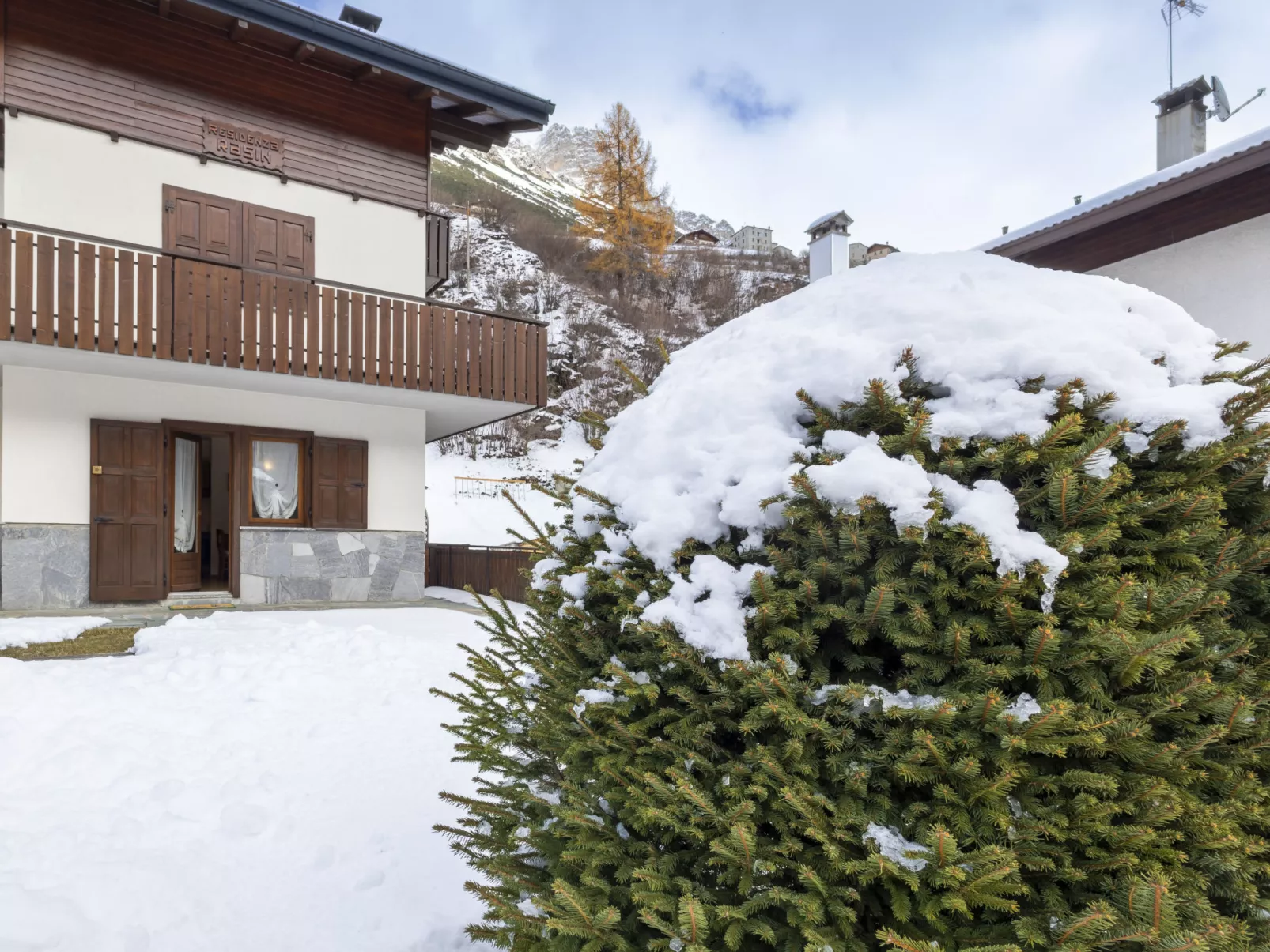 The Silent Sylva-Draußen