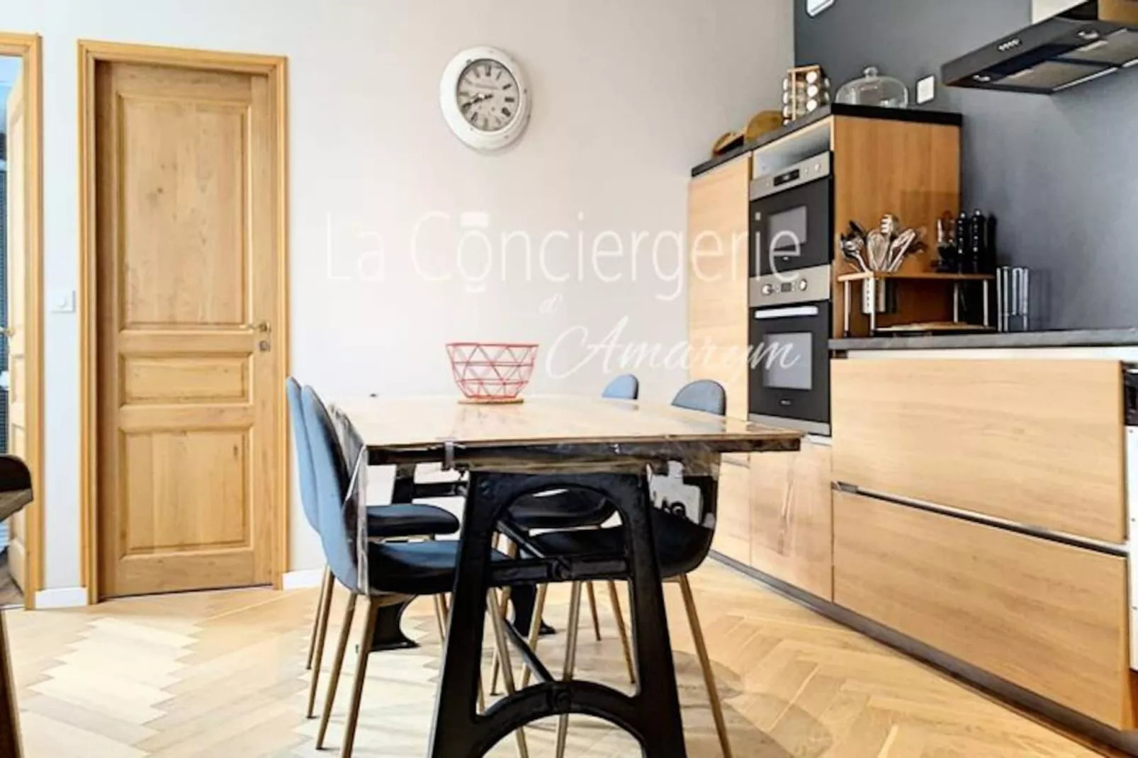 Résidence Aa13 - Le Victor Hugo - S&eacute;jour D&rsquo;exception Dans Un Appartement Historique-Untagged