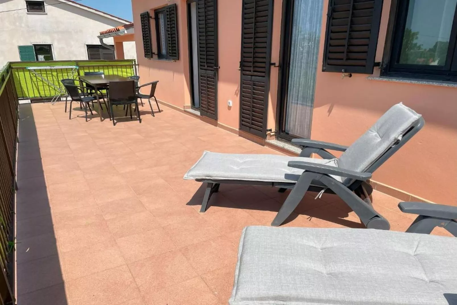 Villa Rosa Apartman-Terrasse/Balkon