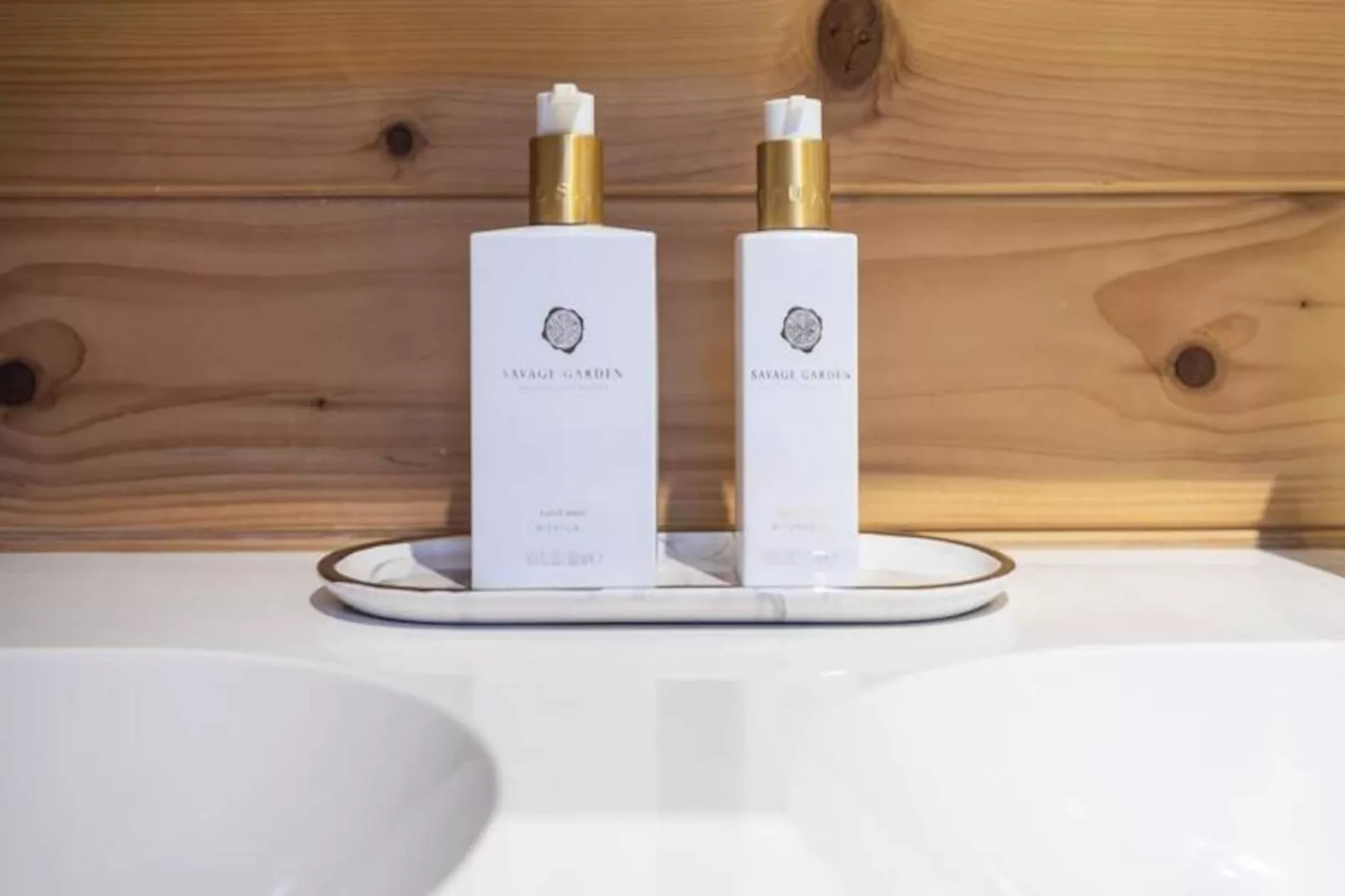 The Sea Lodge-Non tagué