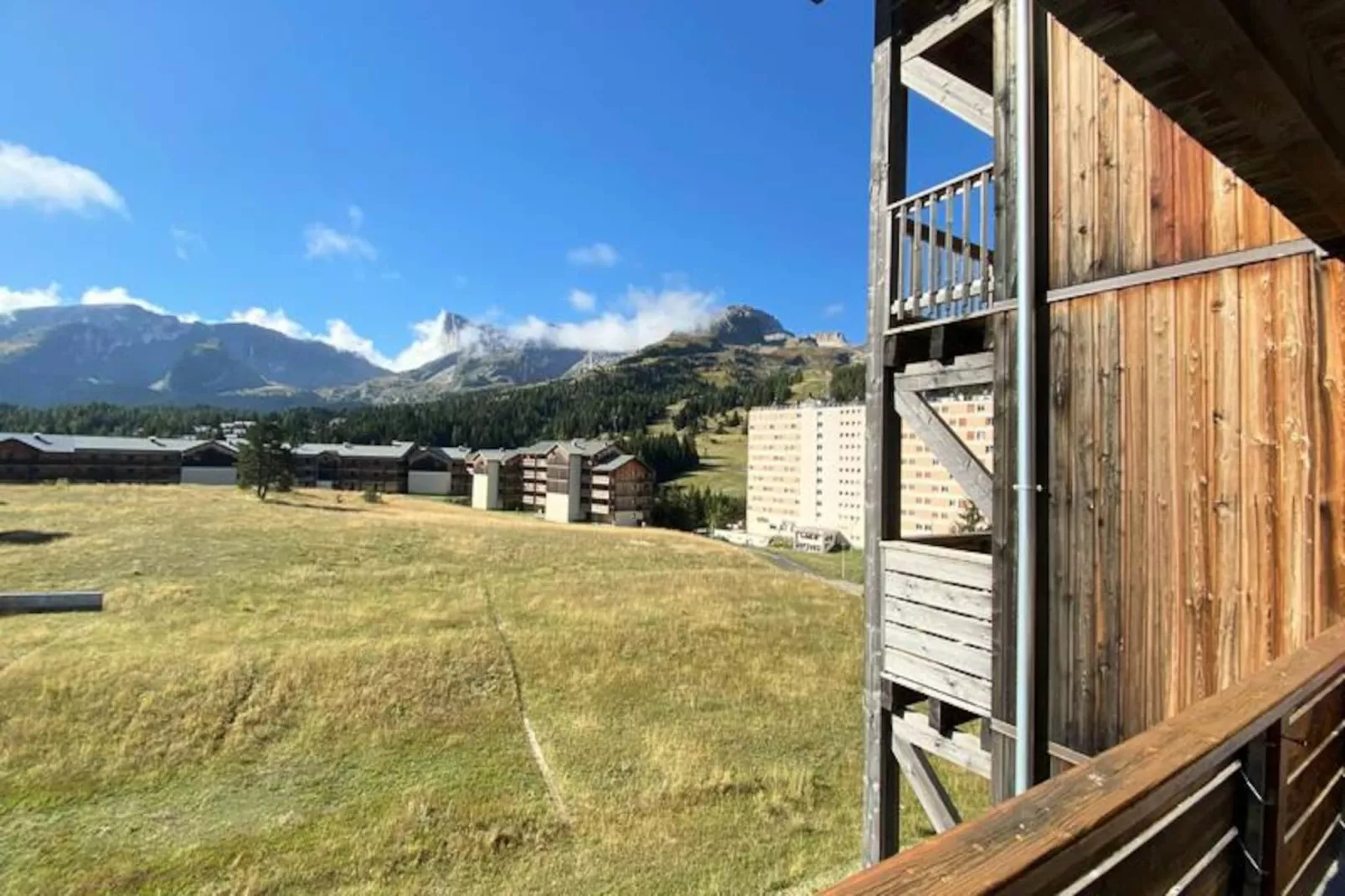 Les Chalets De Superd Dauphinelle-Untagged