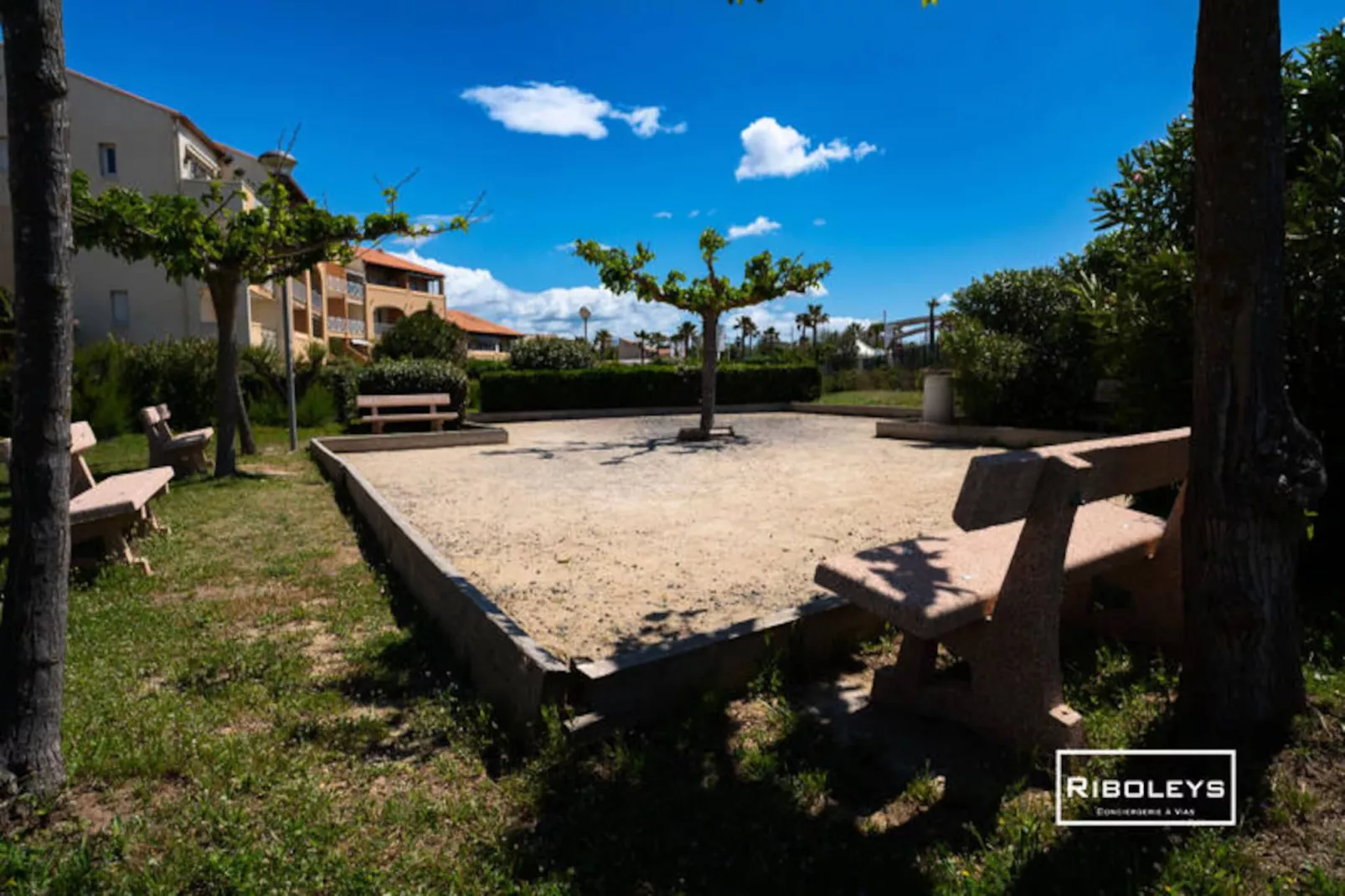Vias-plage - Appartement Climatis&eacute; Avec Piscine Face &agrave; La Mer-Non tagué