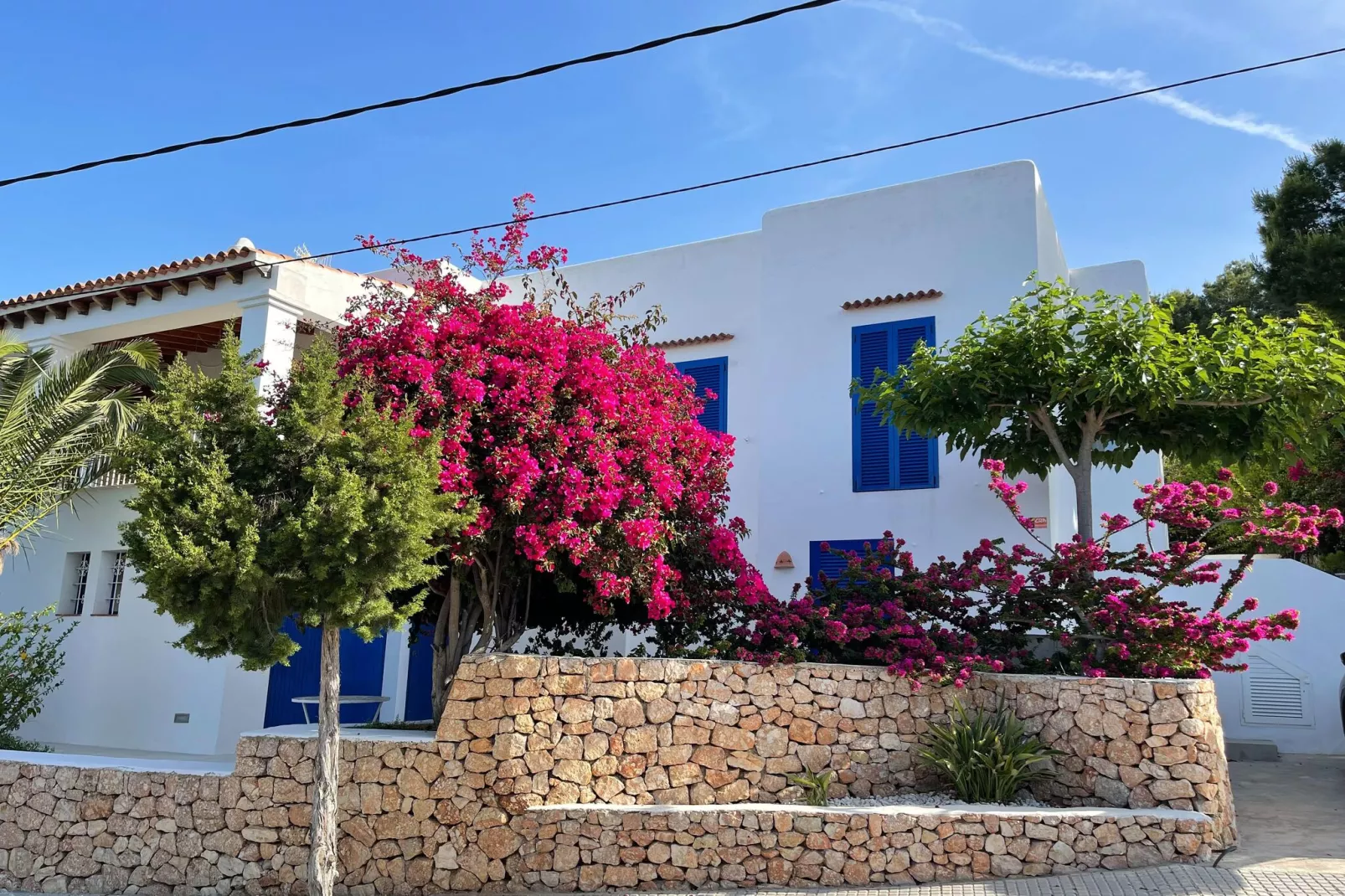 Es Queixal-Exterior summer