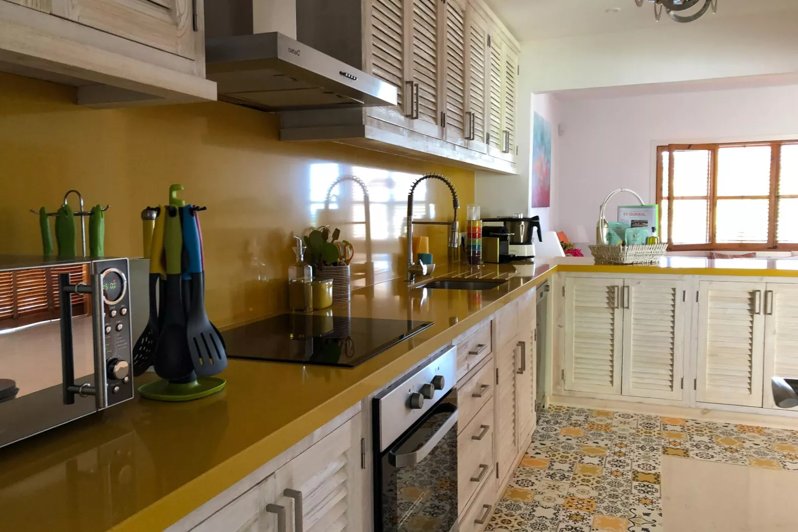 Es Queixal-Kitchen