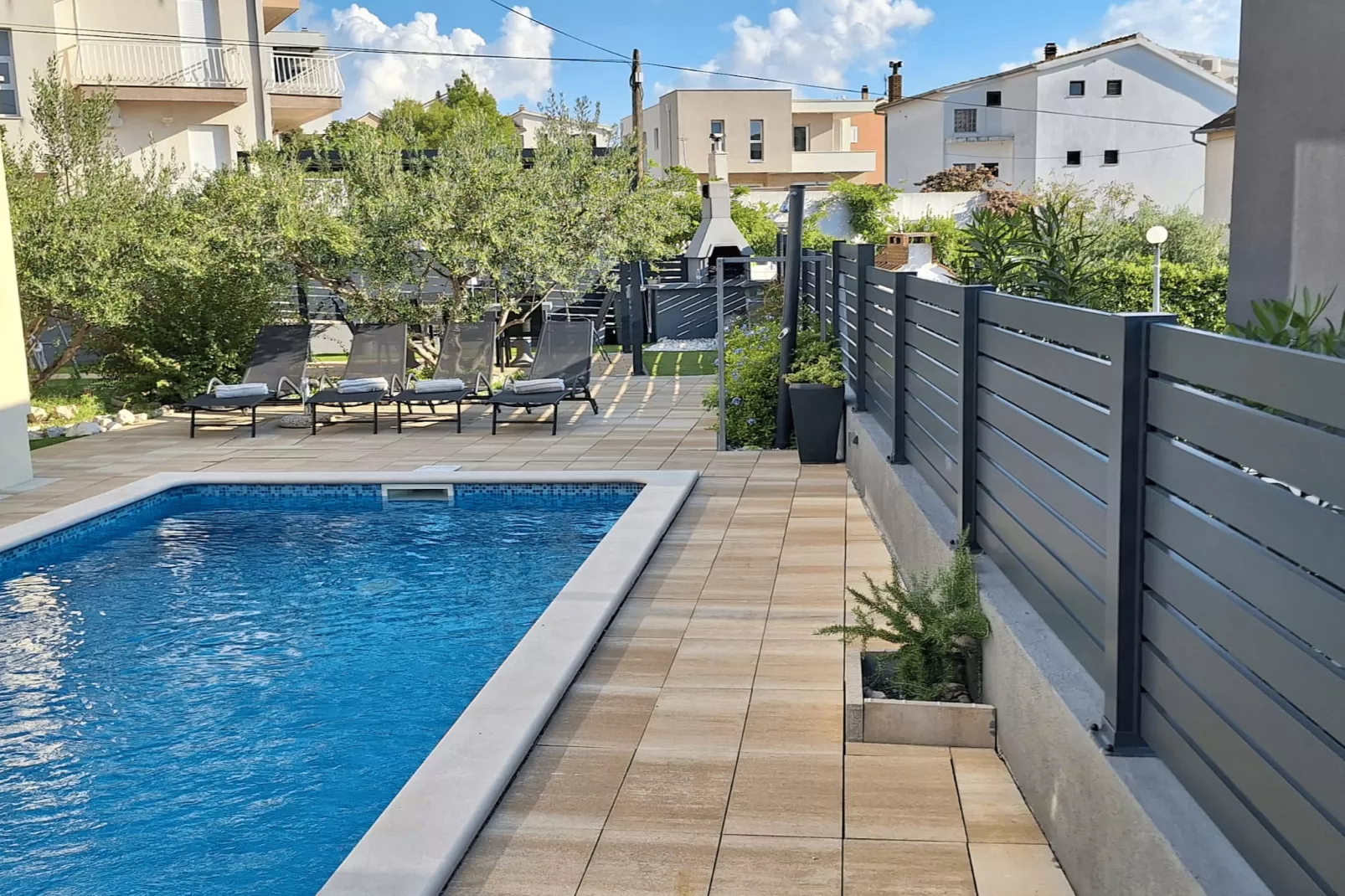 Apartment Cvita & Roza - Two Bedroom Apartment with Balcony and Sea View (Roza) (A1)-Swimming pool