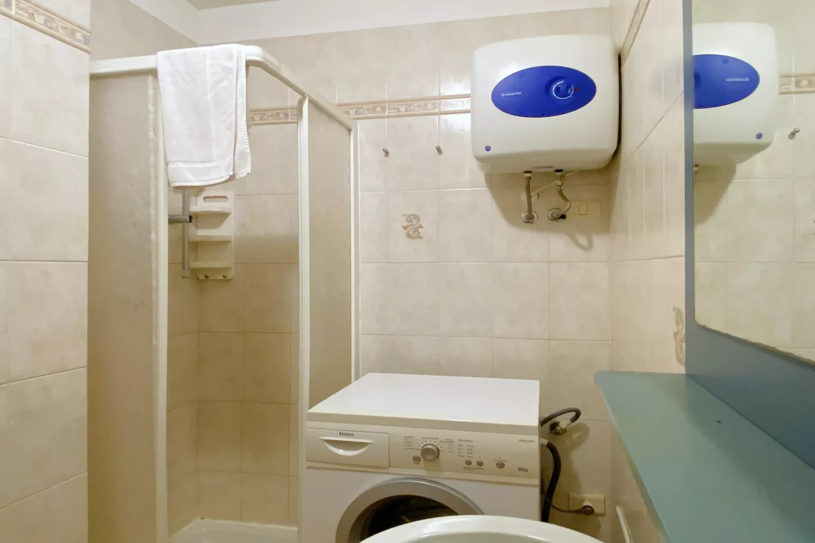 PR Bilo 3/4 VP-Bathroom