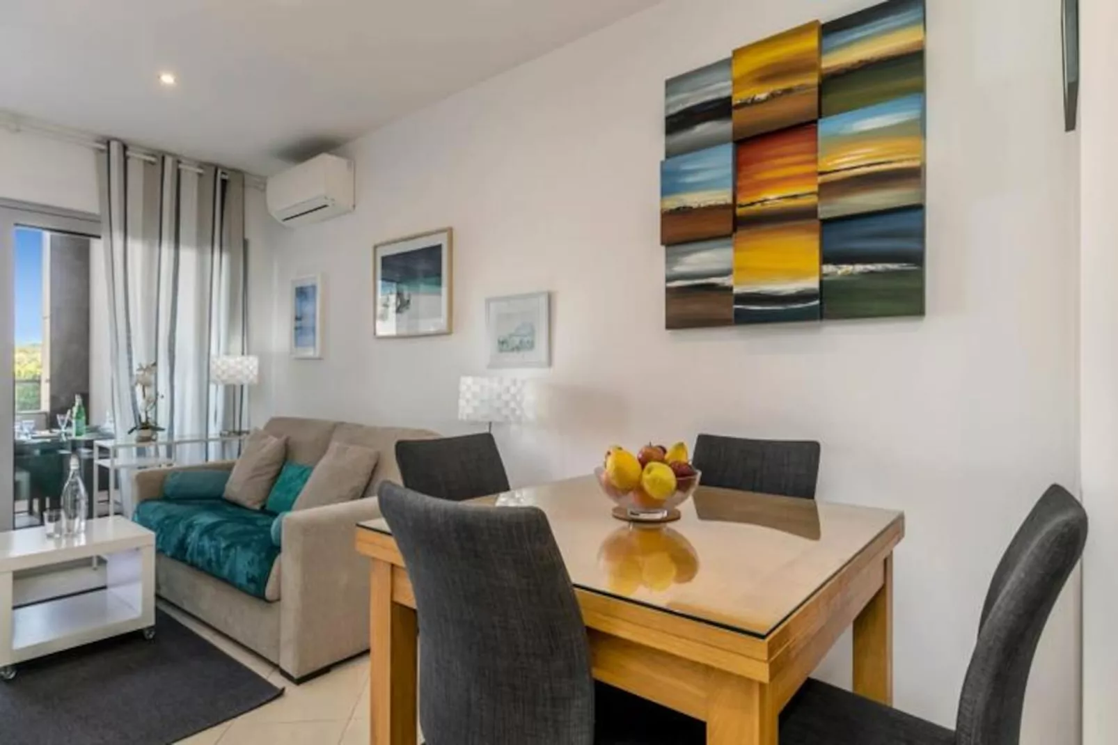 Apartment Henri-Non tagué