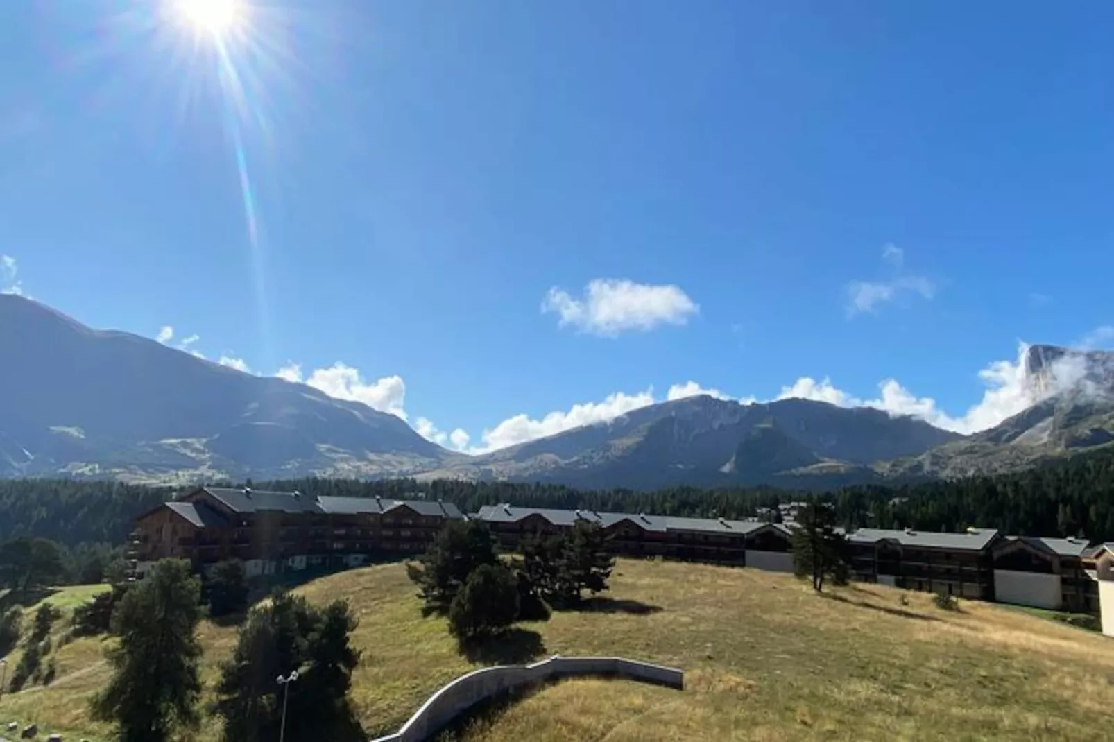 Les Chalets De Superd Dauphinelle-Untagged