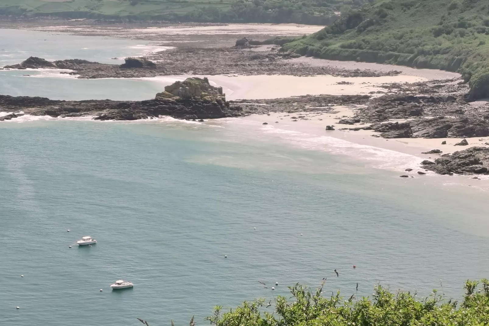 Granitsteinhaus in Guimaëc-Area within 1km in winter