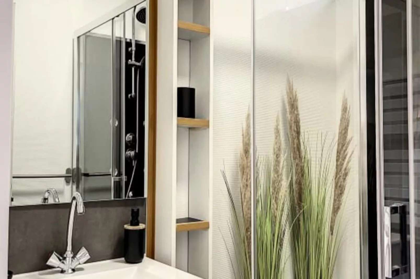 Résidence As 50 - Les Bateaux Au Bord De L'eau-Non tagué