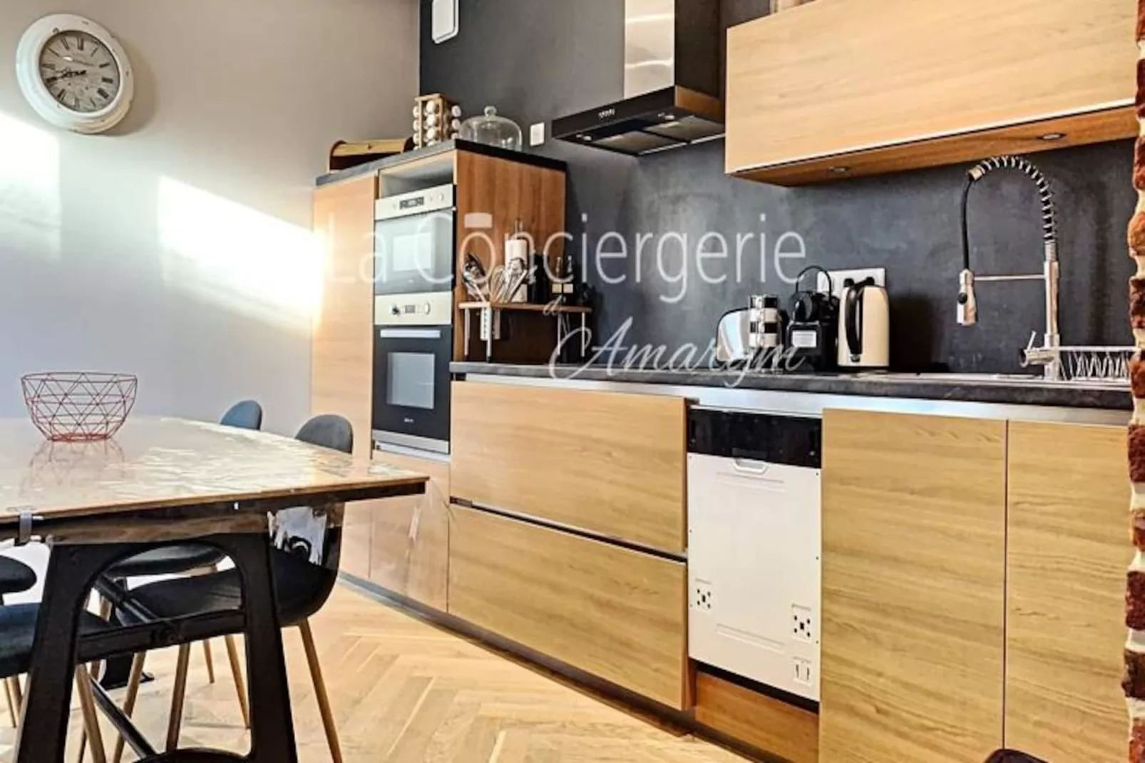 Résidence Aa13 - Le Victor Hugo - S&eacute;jour D&rsquo;exception Dans Un Appartement Historique-Untagged