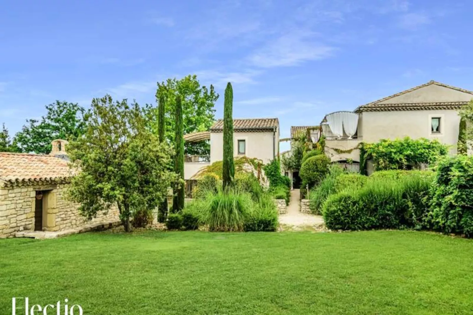 Loggia 7 Cypr&egrave;s | R&eacute;sidence Les Petitons-Nicht zugeordnet