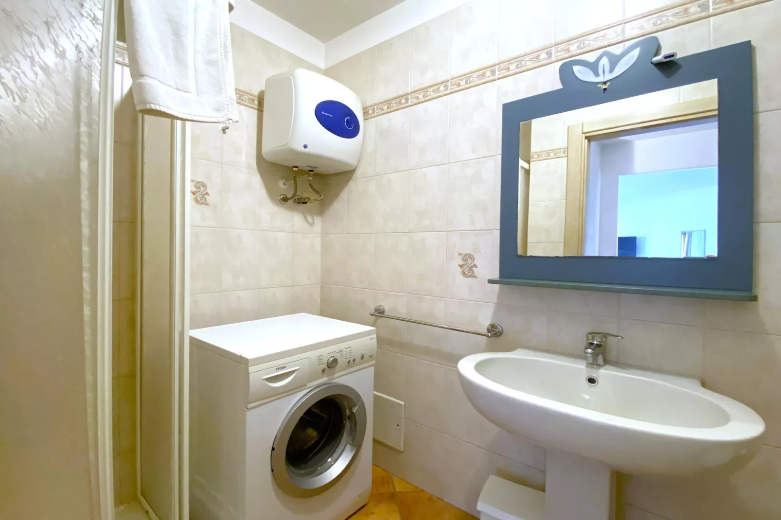 PR Bilo 3/4 VP-Bathroom