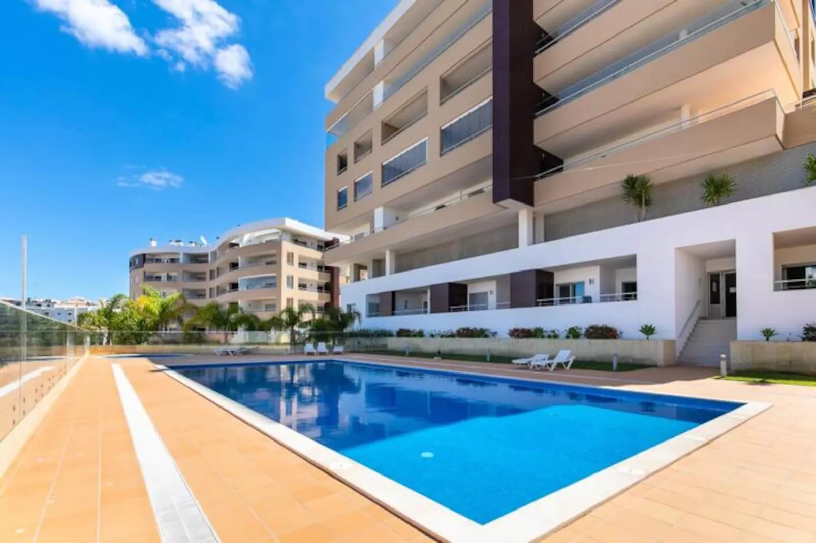 Apartment Henri-Non tagué