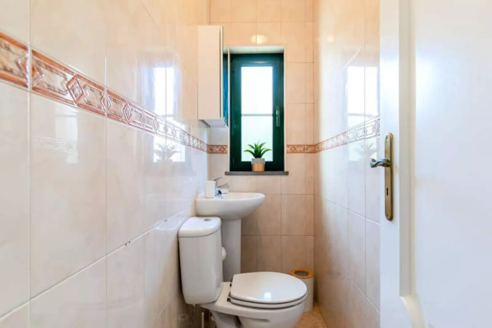 Casa Verde - Traditional Townhouse-Non tagué