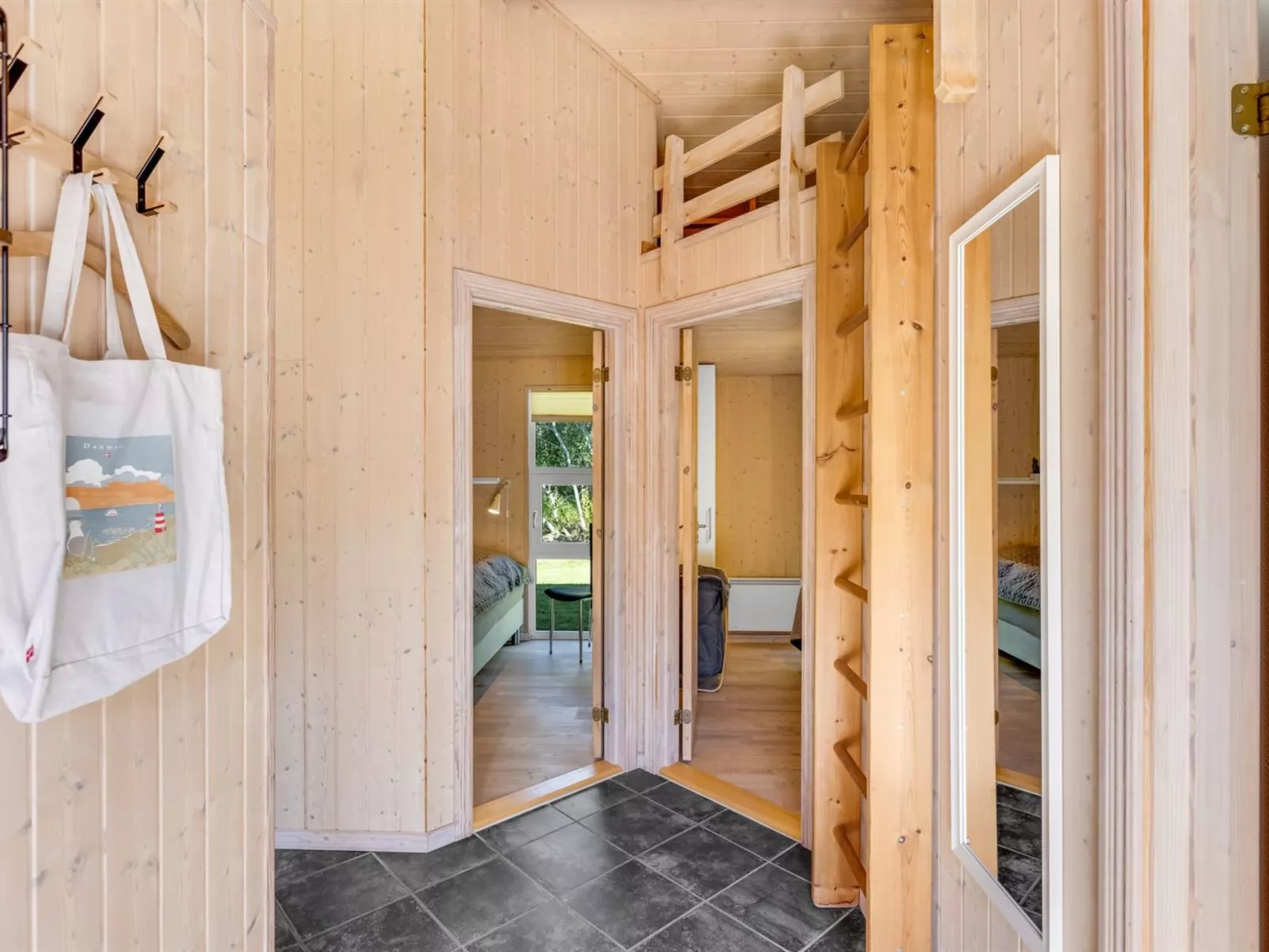 "Arny" - 1.5km from the sea-Inside