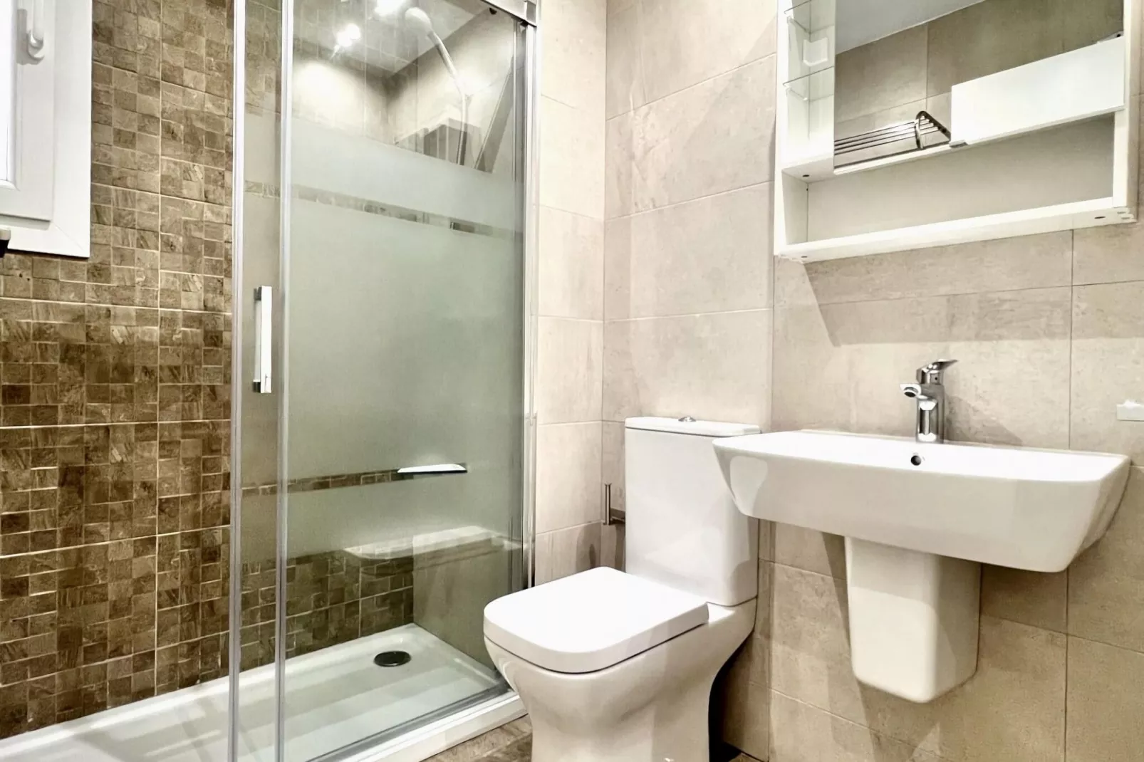 Apartamento los Moriscos Golf-Bathroom