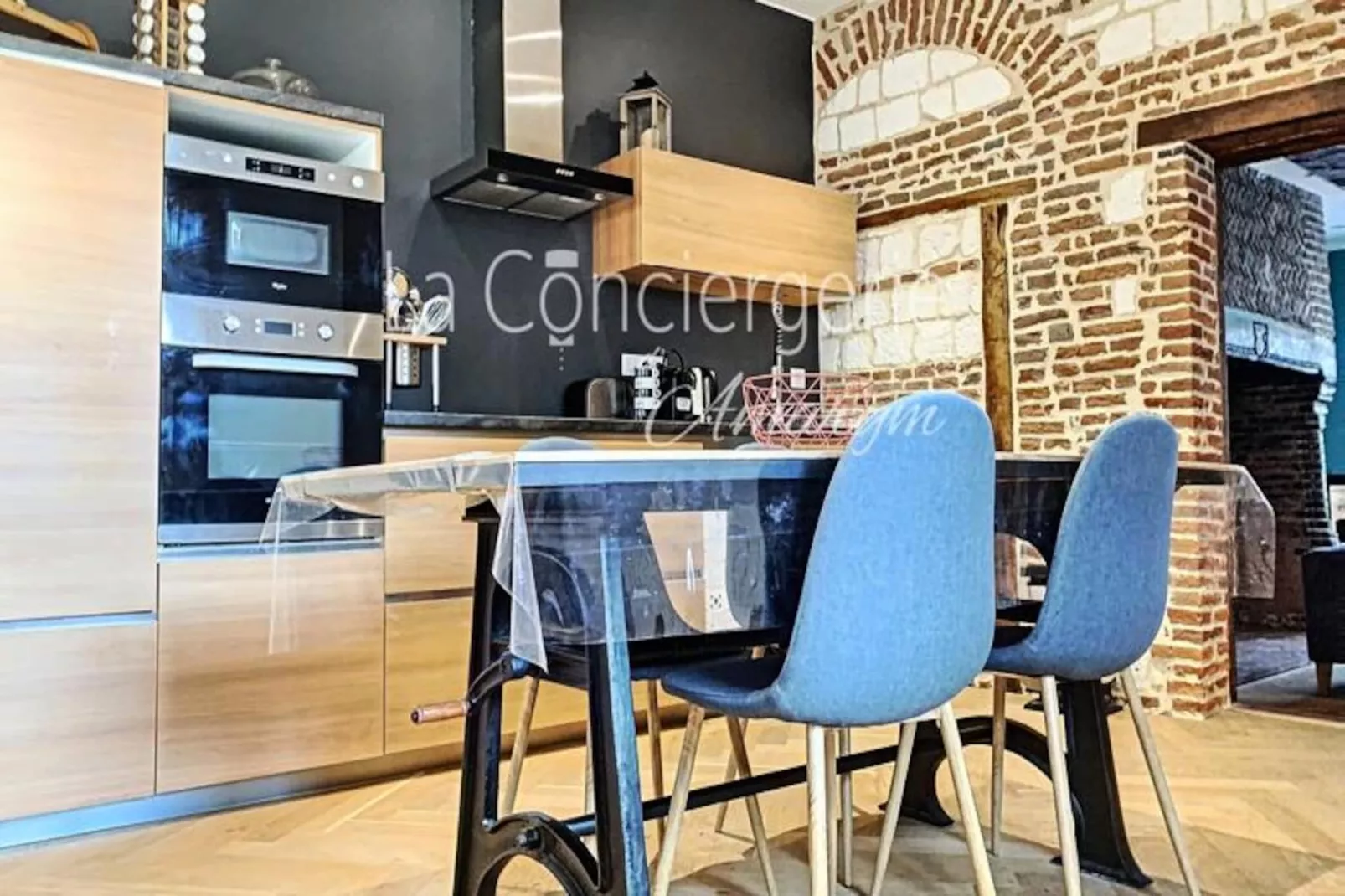 Résidence Aa13 - Le Victor Hugo - S&eacute;jour D&rsquo;exception Dans Un Appartement Historique-Untagged