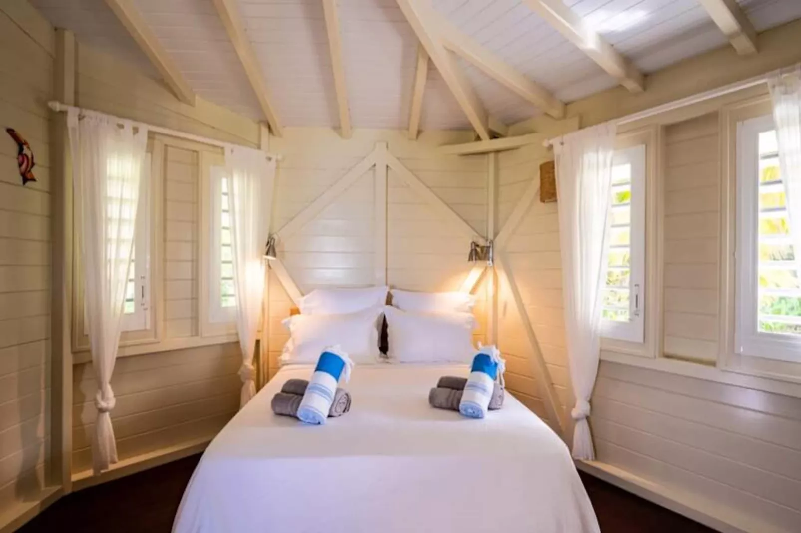 Villa Calico - Untagged