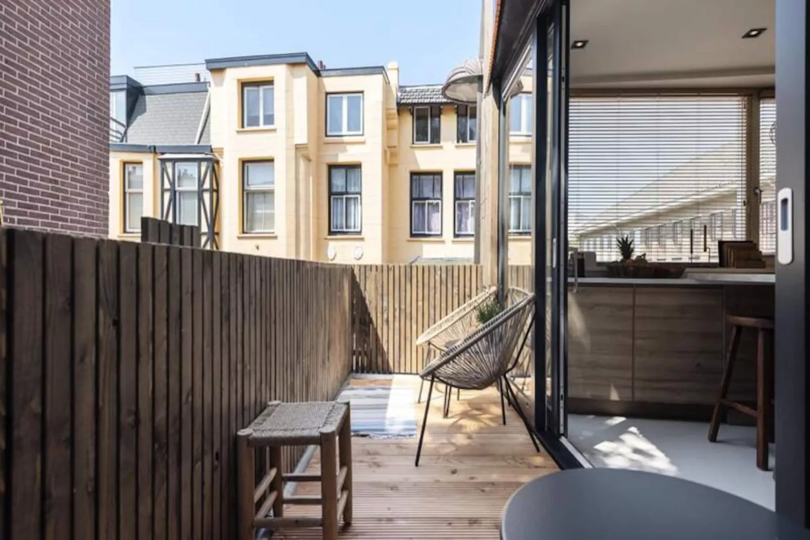 The Modern Burrow-Nicht zugeordnet