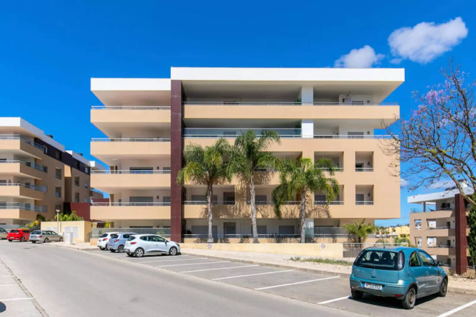 Apartment Henri-Non tagué