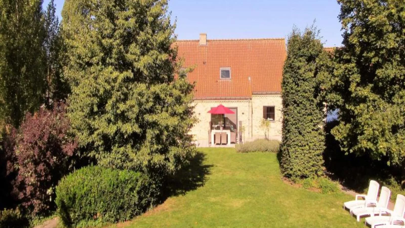 Frontzate-Gardens in summer