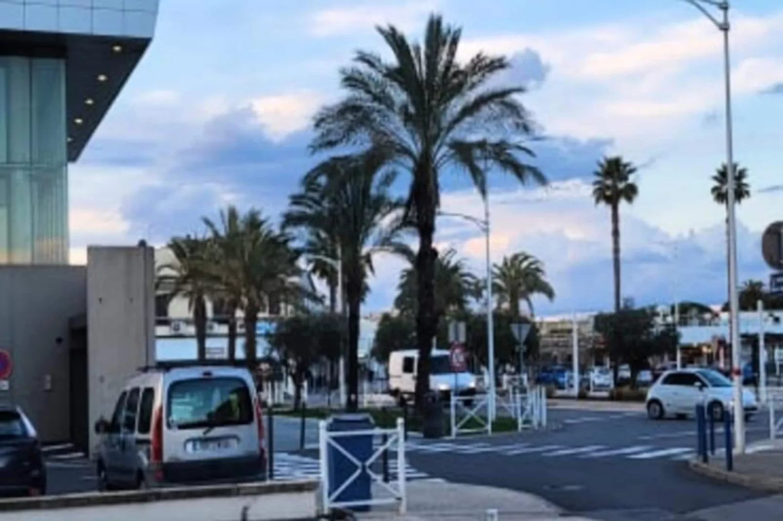 Résidence Le Royal : Vue &agrave; 180 Degr&eacute;s Sur La Mer !-Non tagué