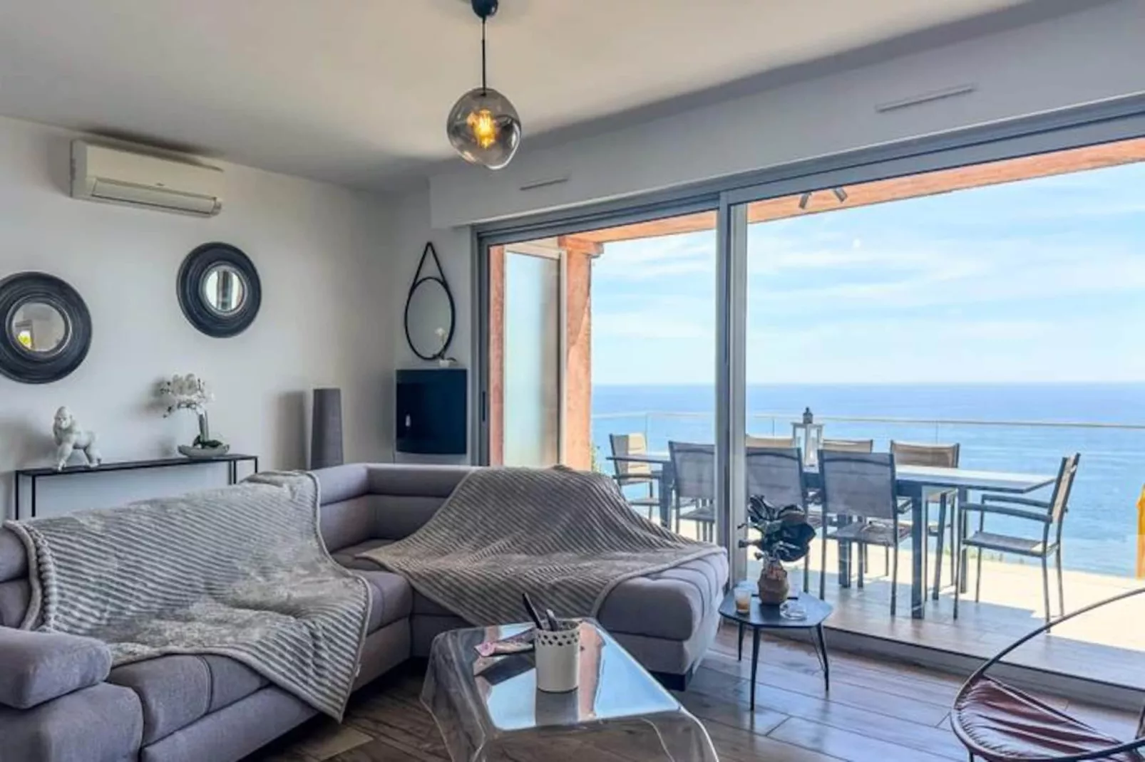 Sublime Villa Azur&eacute;enne 8 Pers, Piscine Et Vue Mer-Untagged