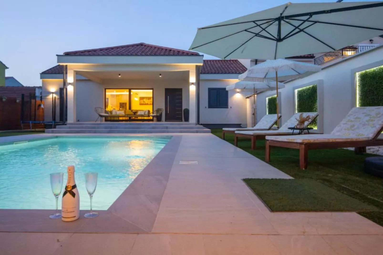 Lux Vintage House Bella Vita Biograd na Moru with Pool-Swimming pool