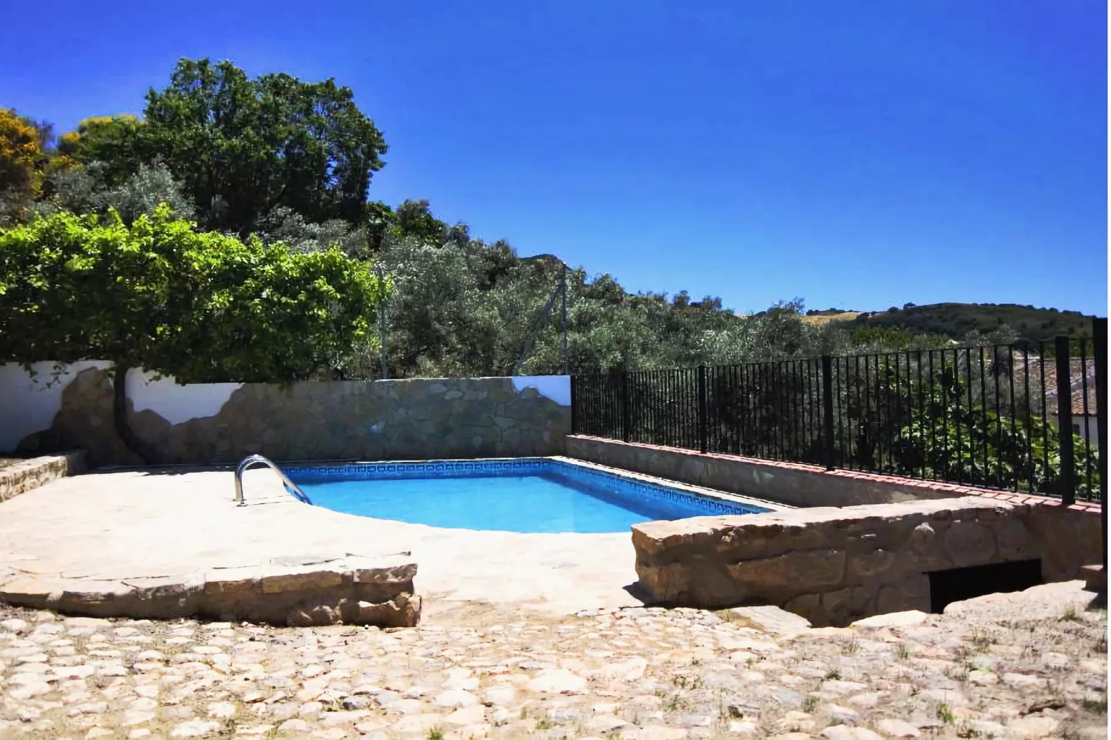 Casa Almendro-Landing