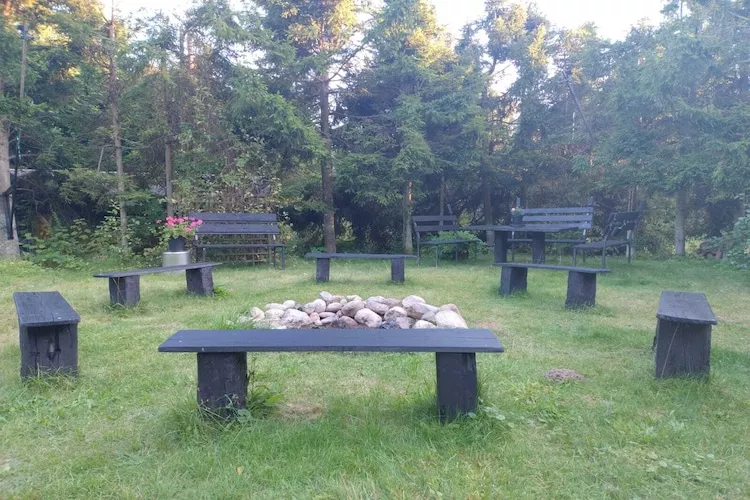 Dom wakacyjny w Szymbarku dla max 8 osób-Gardens in summer