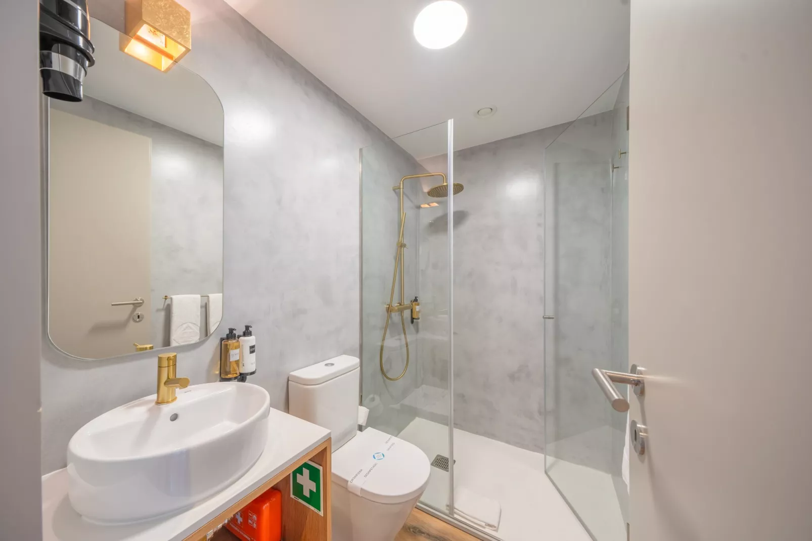 Feel Porto Firmeza Coworking & Flat 2.1-Badezimmer