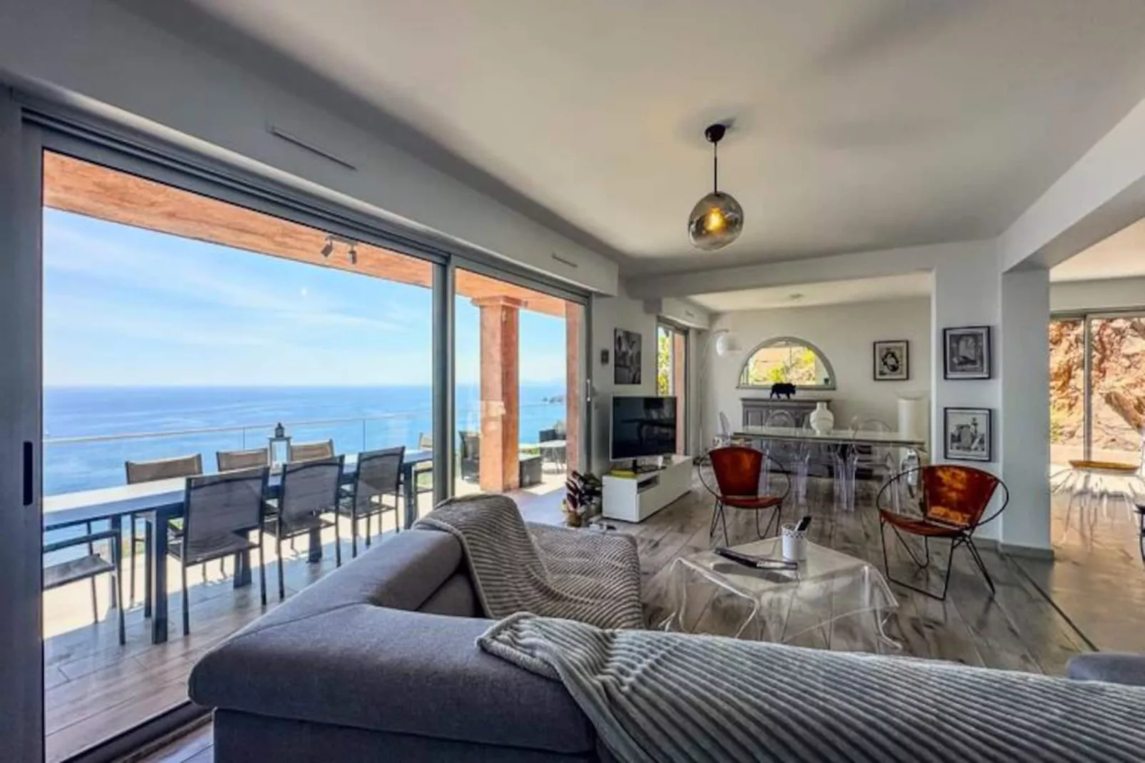 Sublime Villa Azur&eacute;enne 8 Pers, Piscine Et Vue Mer-Untagged