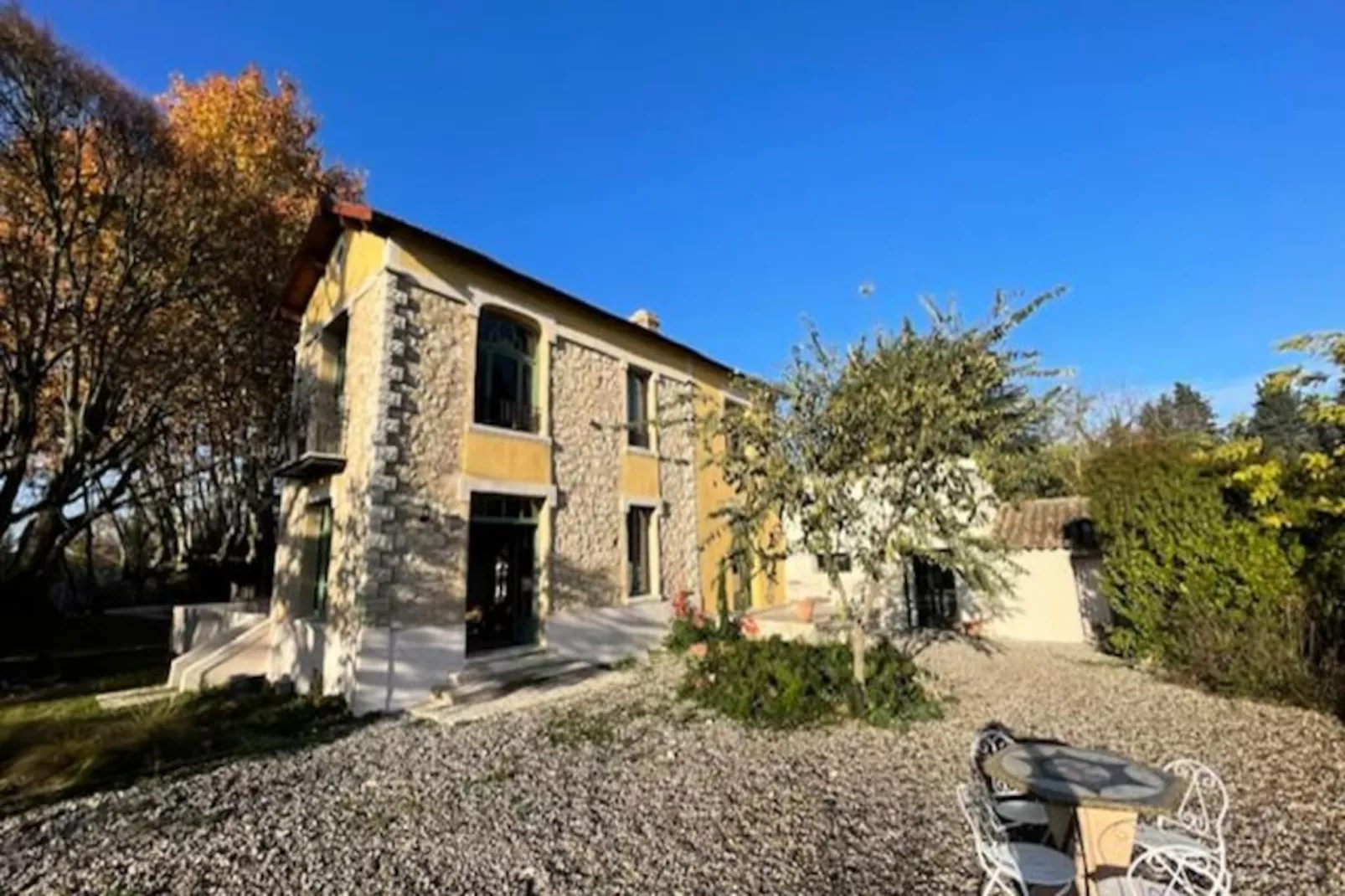 Magnifique Maison Bourgeoise R&eacute;nov&eacute;e Avec &eacute;l&eacute;gance Et Style Art D&eacute;co-Untagged