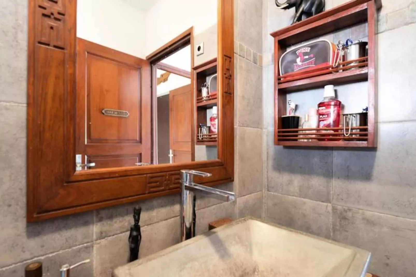 Villa Catalunya-Non tagué