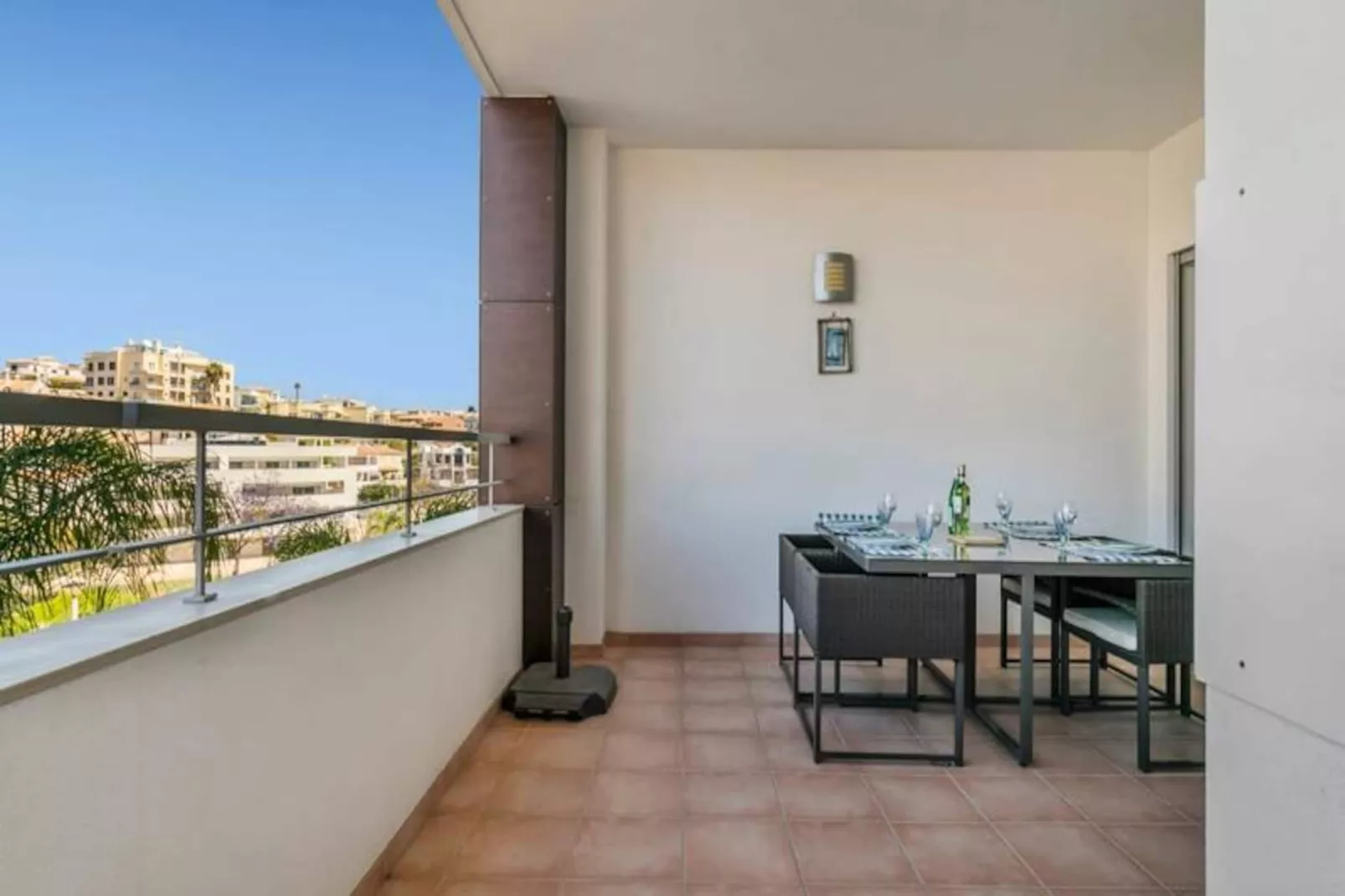 Apartment Henri-Non tagué