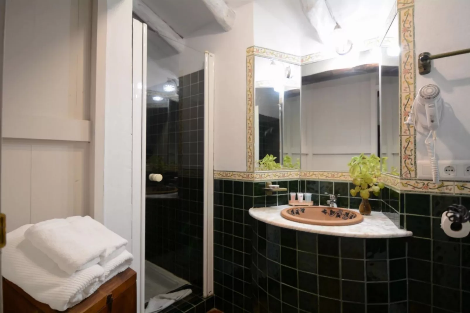 Cortijo Los Olivos-Bathroom