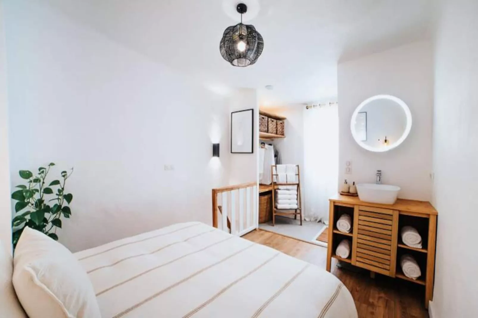 Résidence Charmante Maisonnette Entièrement Rénovée Dans La Vieille Ville D'antibes-Non tagué