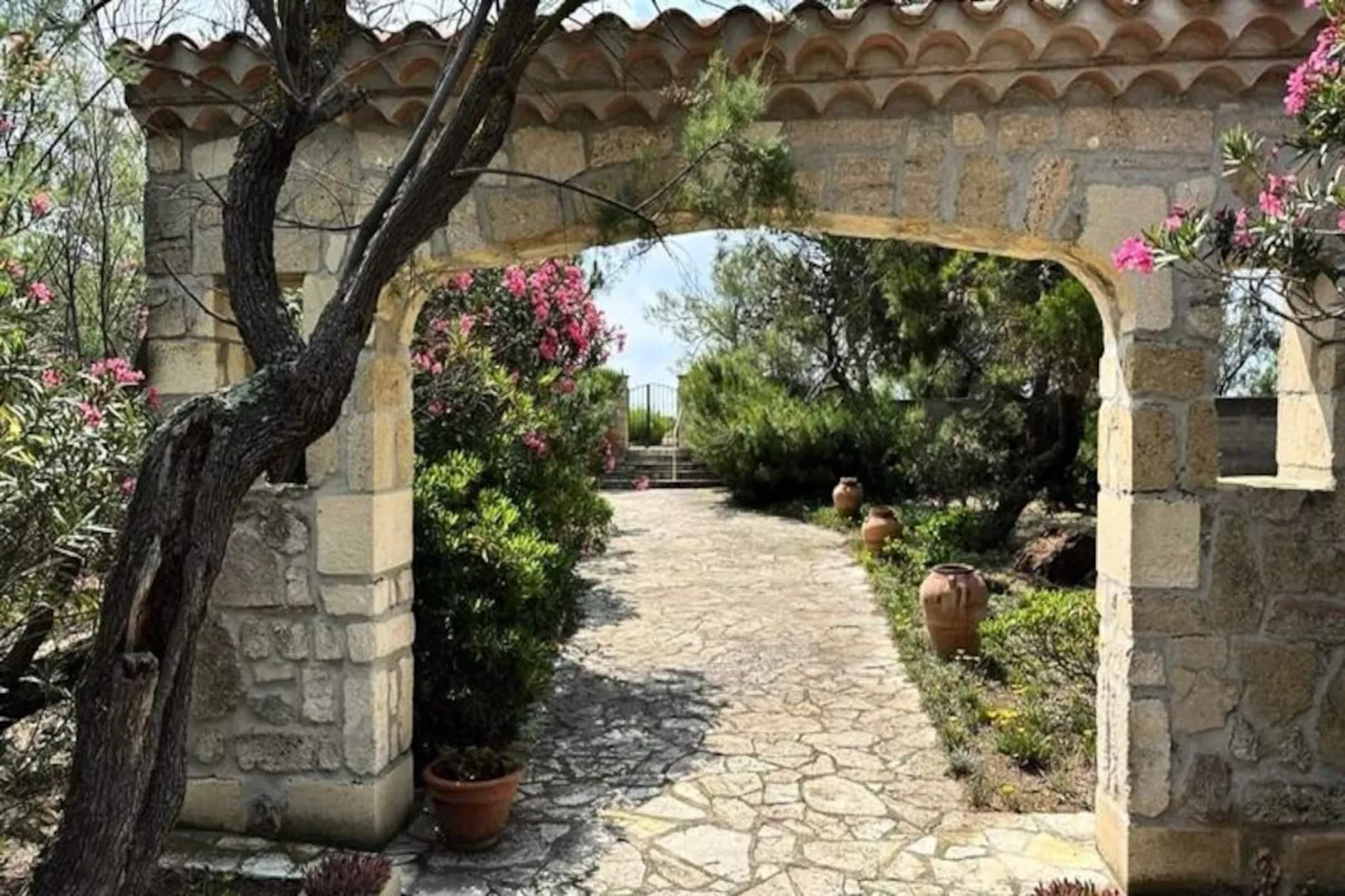 Villa Secret Du Jardin Face &agrave; La Mer-Untagged