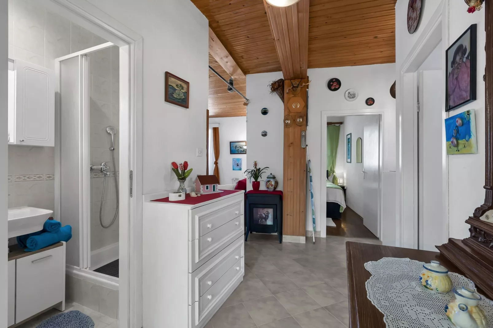 Apartments Kata - Three Bedroom Apartment with Balcony-Indoor