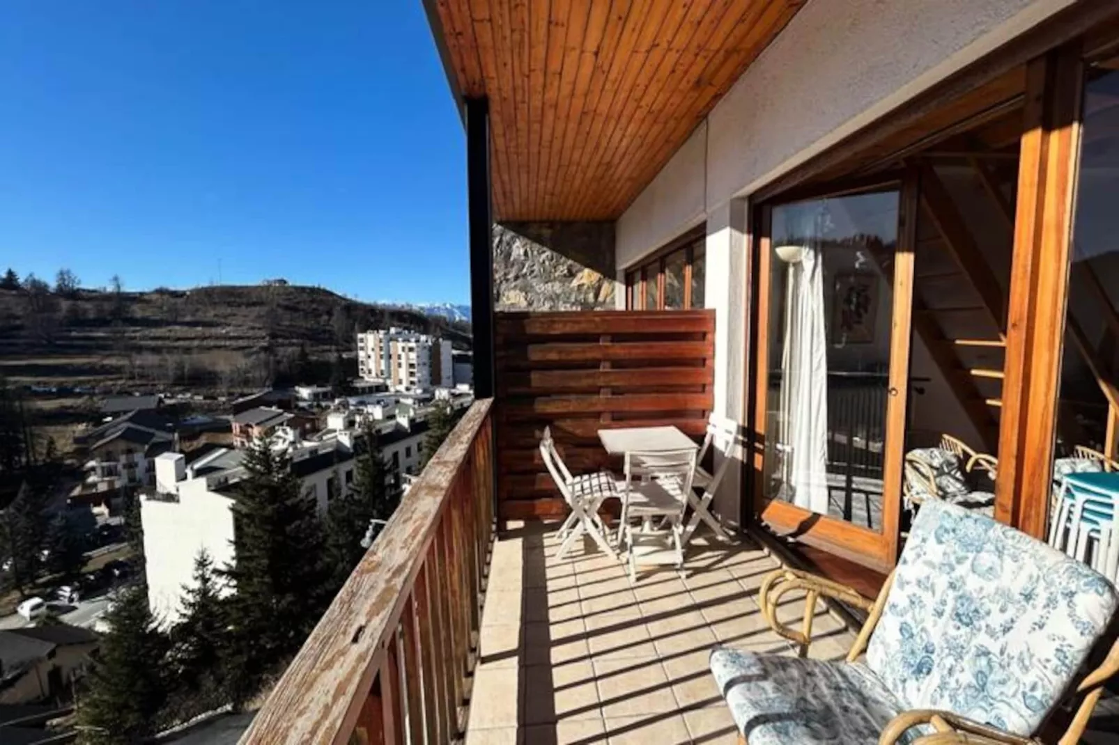 06cn : Appartement 8-10 Personnes Avec Terrasse-Untagged