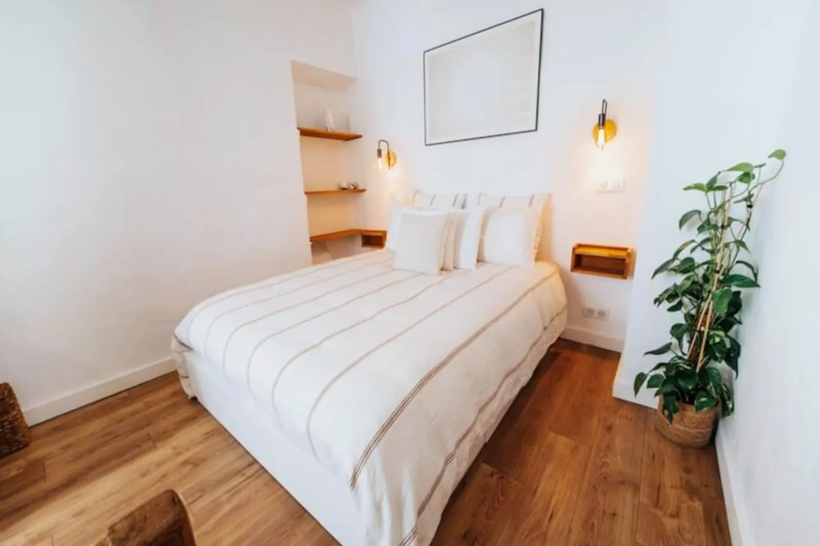 Résidence Charmante Maisonnette Entièrement Rénovée Dans La Vieille Ville D'antibes-Non tagué