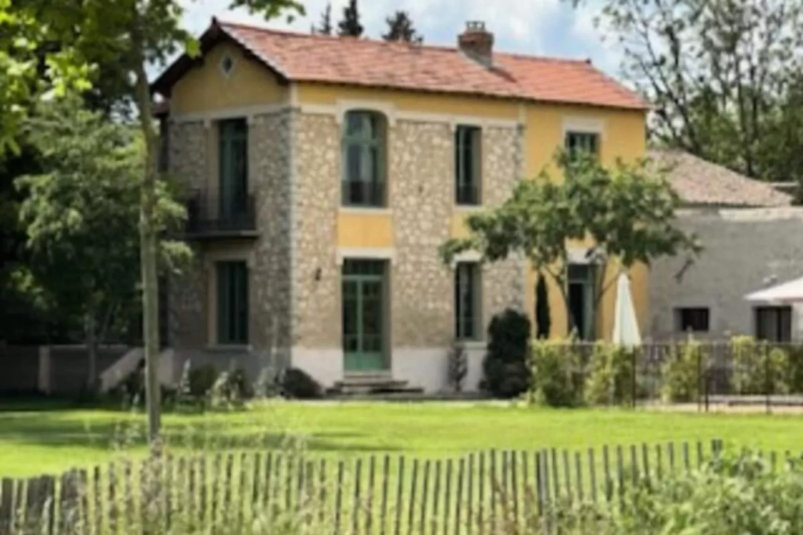 Magnifique Maison Bourgeoise R&eacute;nov&eacute;e Avec &eacute;l&eacute;gance Et Style Art D&eacute;co-Untagged