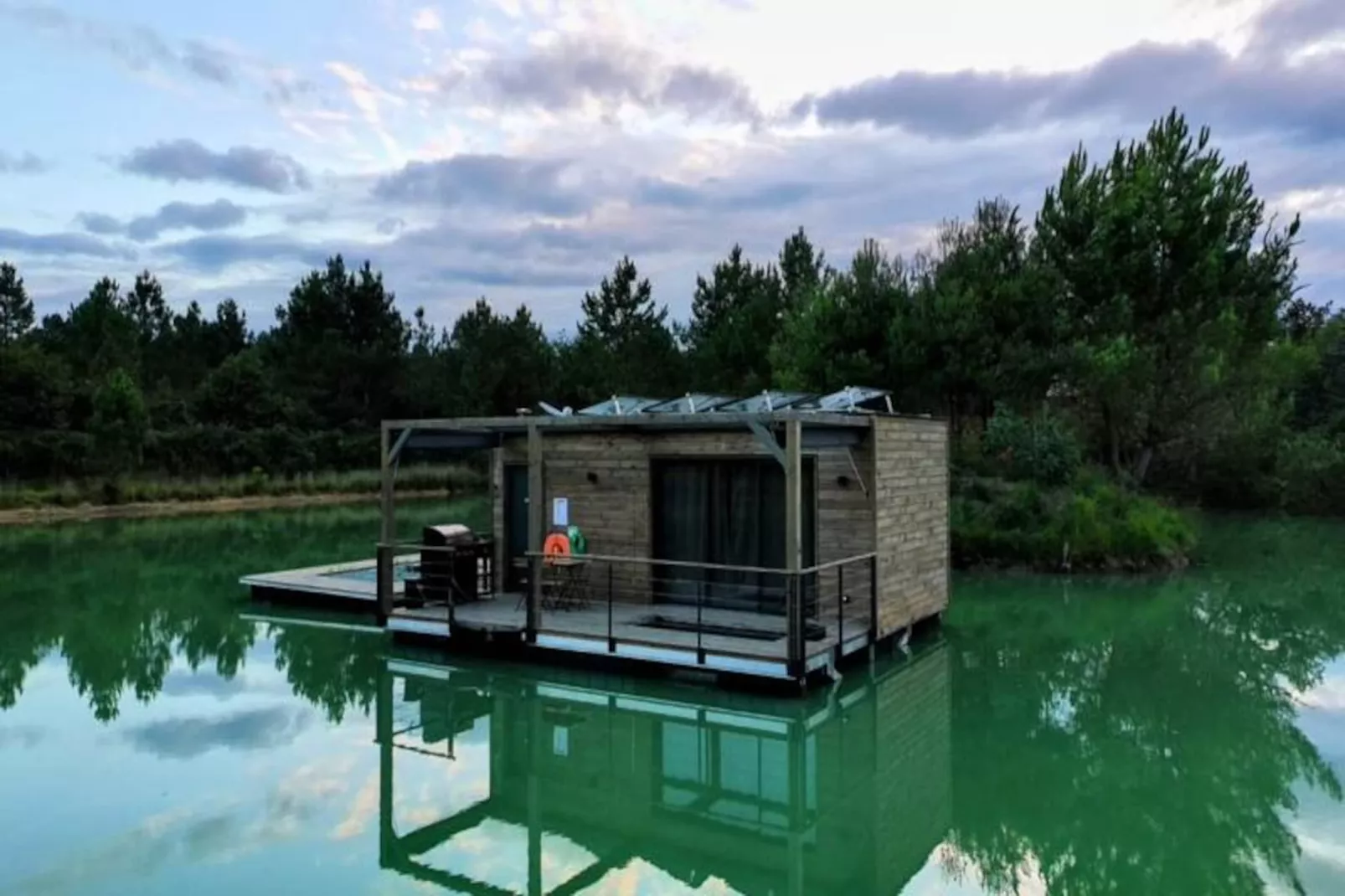 Lodge Sur L'eau En Dordogne-Non tagué