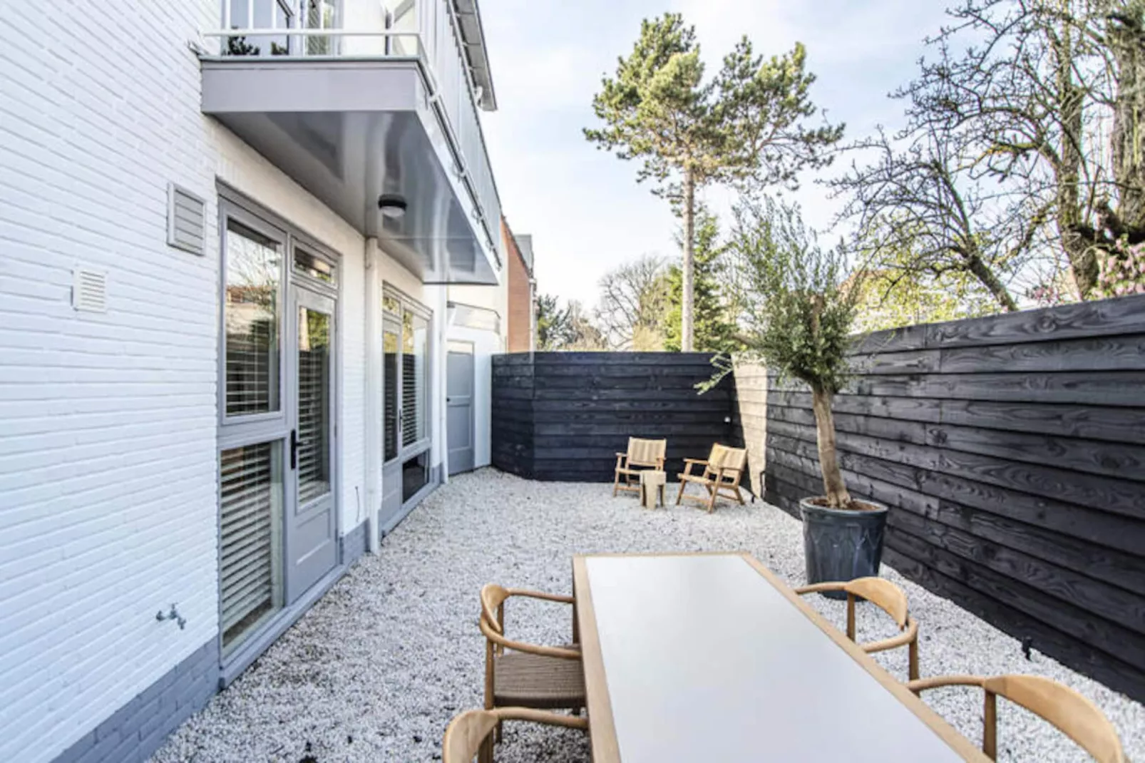 Marley&rsquo;s Beachhouse Apartment-Untagged