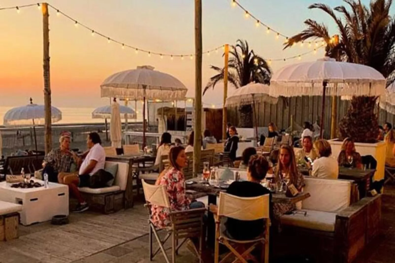 The Beach & Town Suite-Untagged