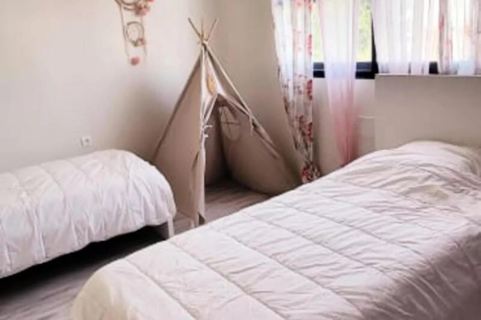 Résidence Villa Camarguaise : Entre Plage Et Centre Ville Avec Bassin Ext&eacute;rieur-Non tagué