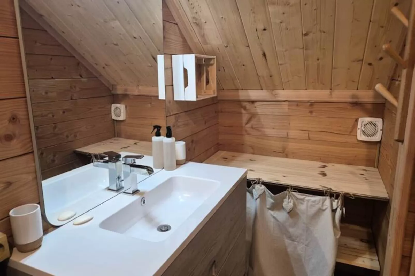 **chalet D'exception &agrave; Louer &agrave; La F&eacute;claz &ndash; 4 Chambres, 10 Couchages-Non tagué